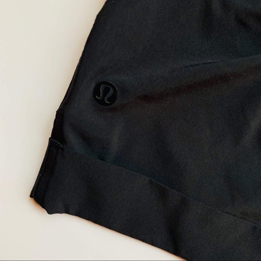 LULULEMON Black Spring Break Away Short 2 EUC - Picture 7 of 9